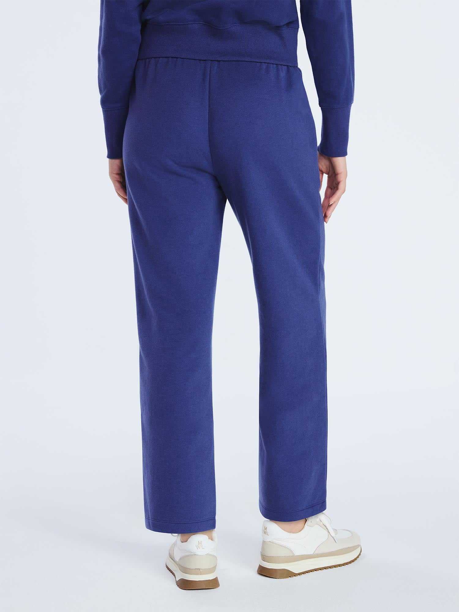 Free Assembly Women's and Women's Plus Embroidered Cropped Sweatpants, 23" Inseam, Sizes XS-4X