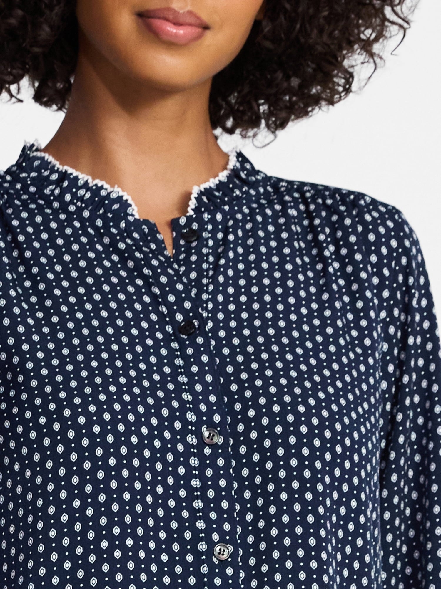 Time and Tru Women's Ruffle Button Down Blouse with Long Sleeves, Sizes XS-XXXL