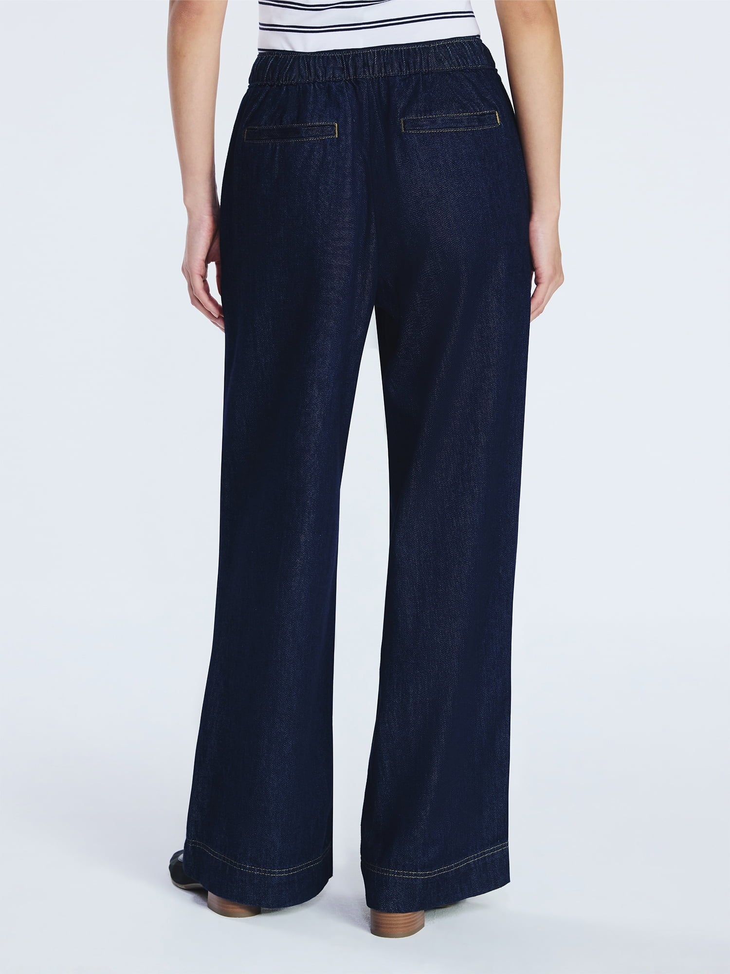 Free Assembly Women's and Women's Plus Loose Fitting Wide Leg Jeans with Adjustable Tie Waist, 29”, 31" and 33" Inseam, Sizes XXS-4X