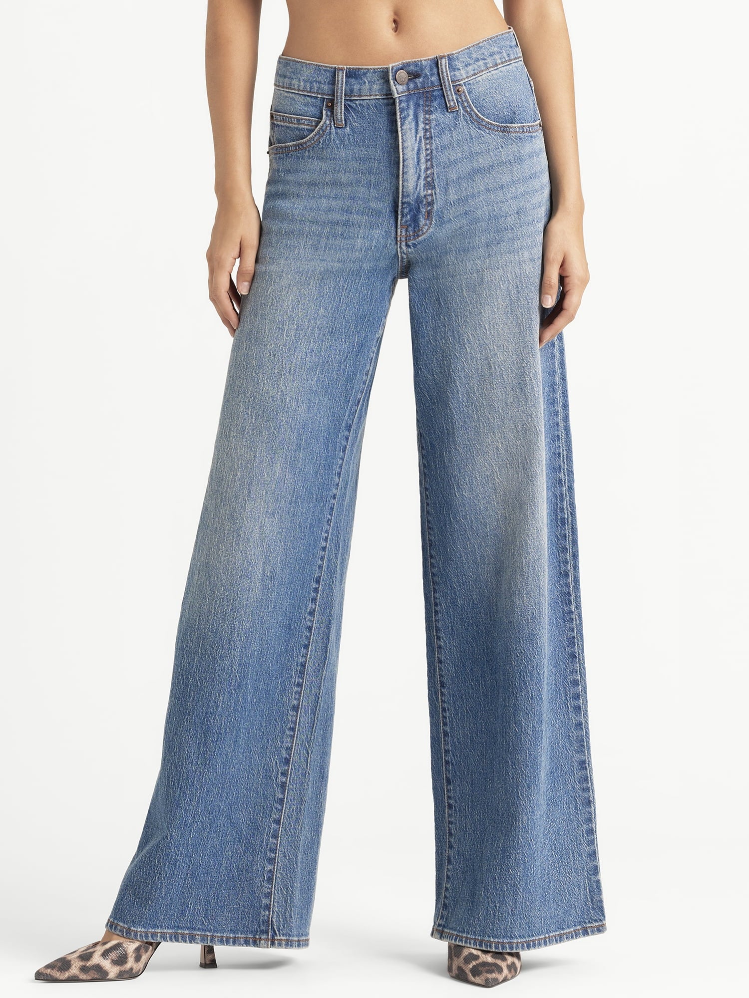 Jessica Simpson Women's and Women's Plus Freesia Wide Leg Jeans, 30", 32", and 34" Inseams, Sizes 2-24W