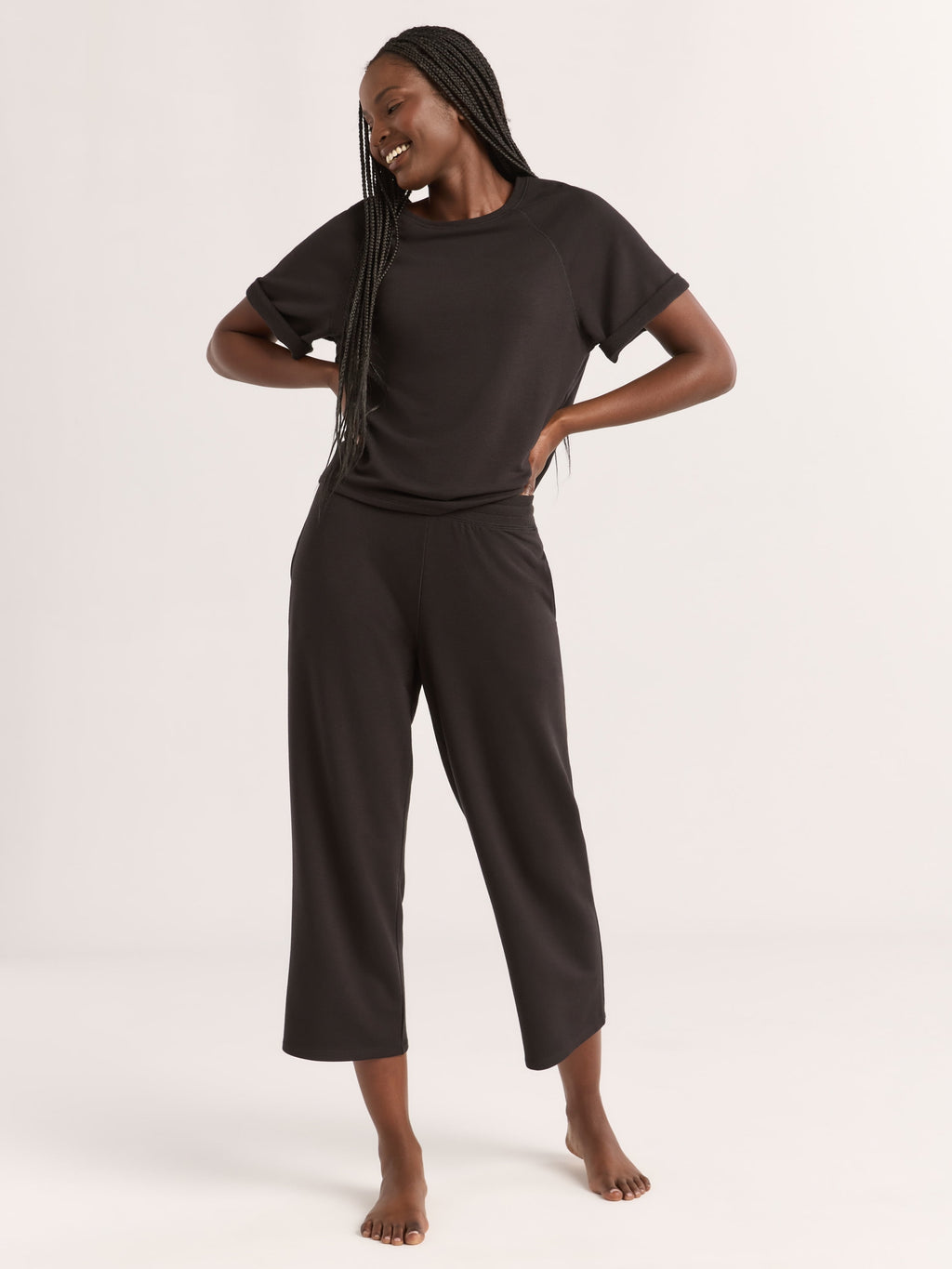 Joyspun Women's French Terry Short Sleeve Top and Capri Pants Set, 2-Piece, Sizes XS-3X