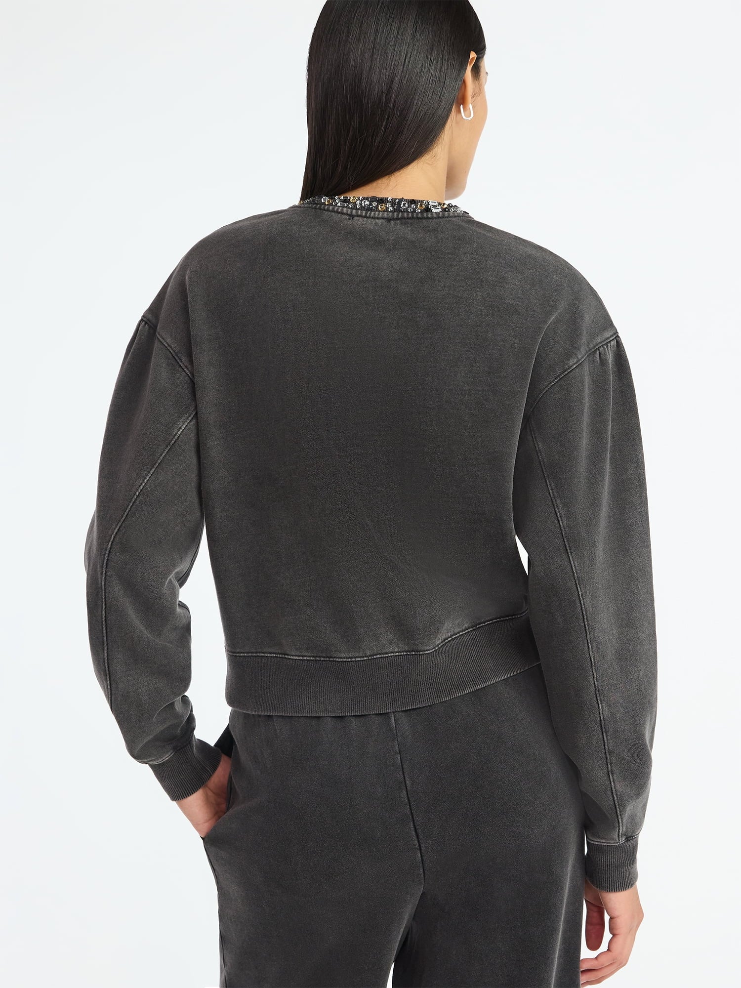 Scoop Women’s and Women's Plus Mineral Washed Rhinestone Crewneck Sweatshirt, Sizes XS-4X