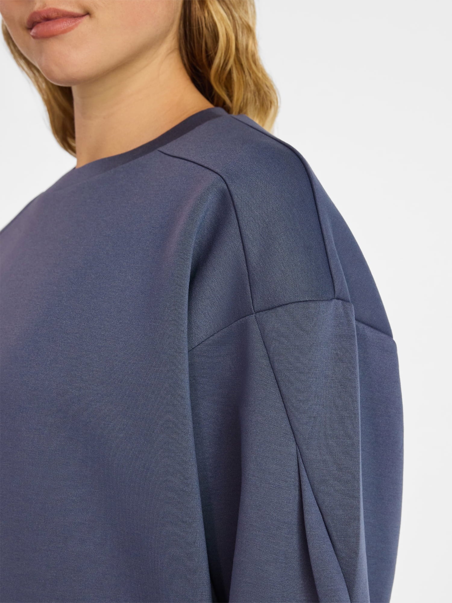 Avia Women's Luxe Fleece Crewneck Sweatshirt, Sizes XS-XXXL