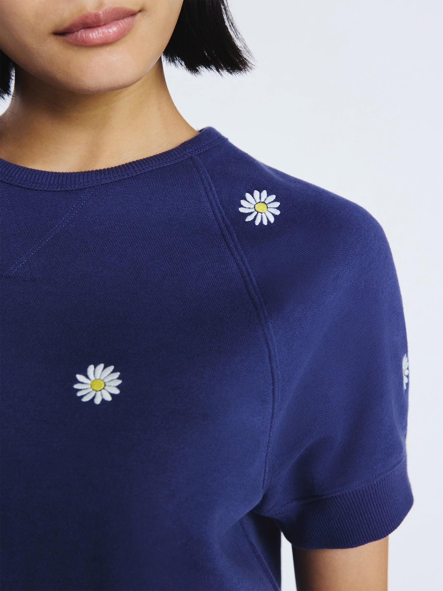 Free Assembly Women's Raglan Sweatshirt with Short Sleeves, Sizes XS-XXL