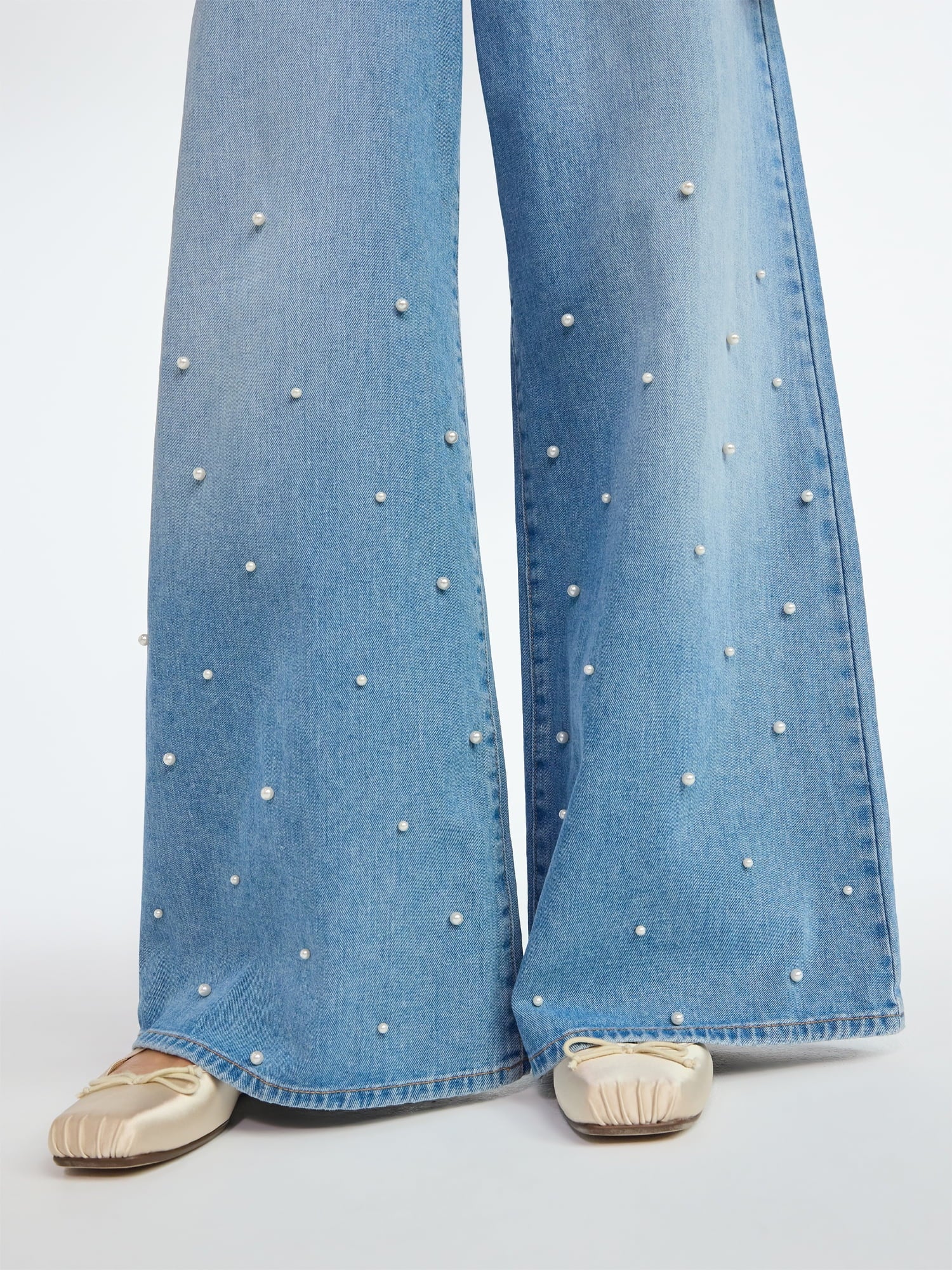 Scoop Women's and Women’s Plus Wide Leg Jeans with Faux Pearl Accents, Sizes 0-26W